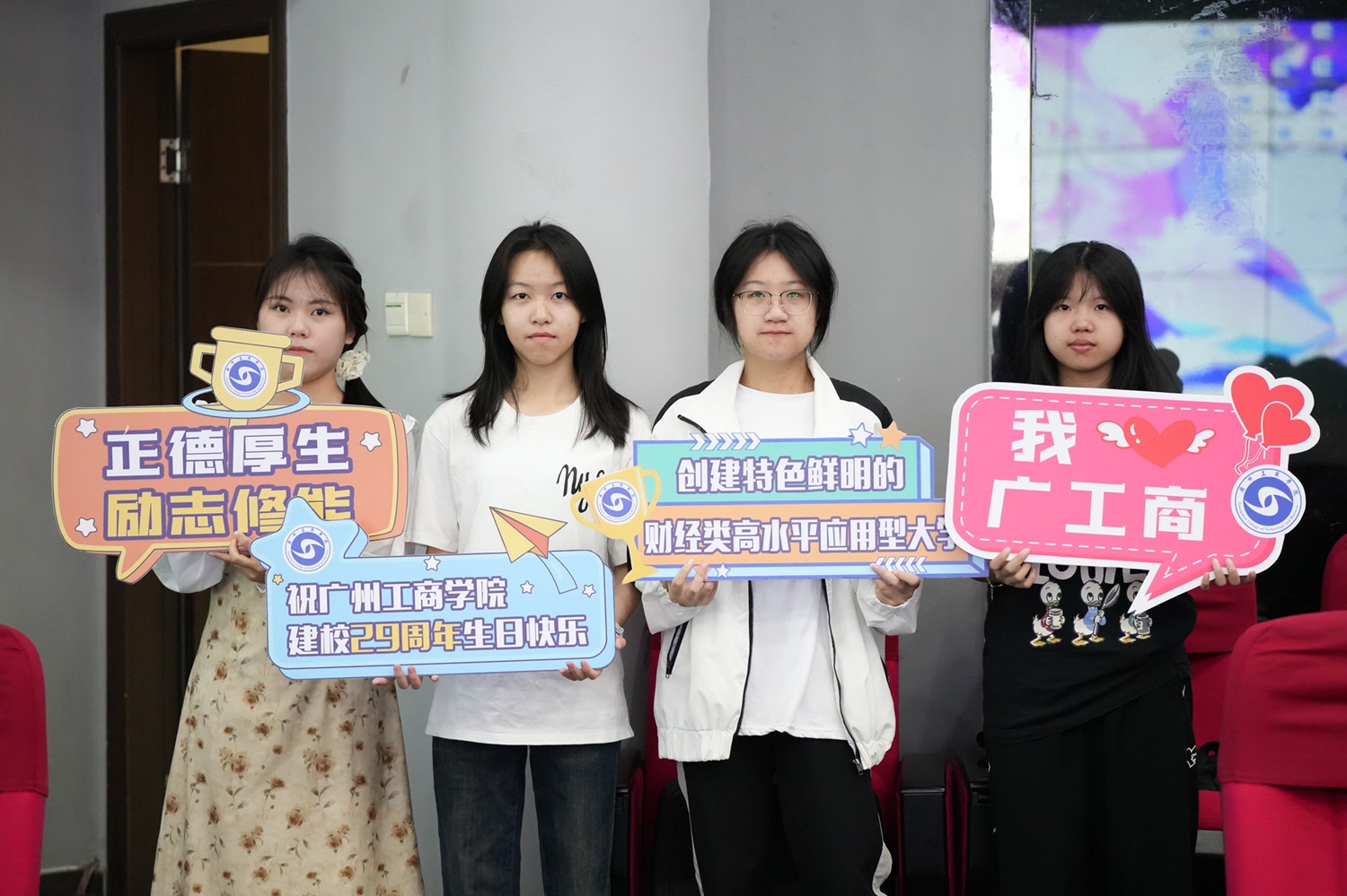 DSC07738-1.jpg DSC07738-1.jpg