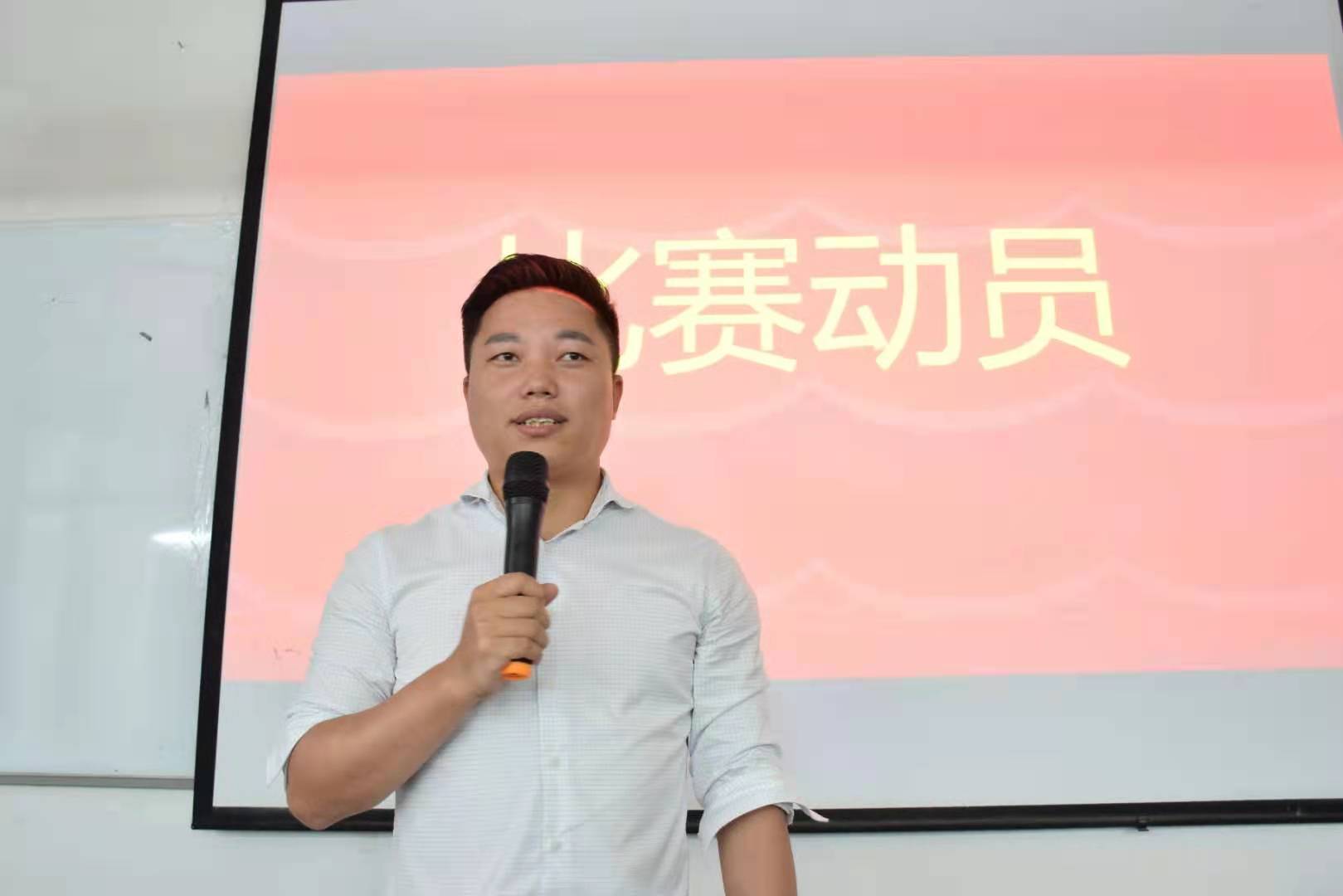 /Users/zhouliting/Desktop/2821619171416_.pic.jpg2821619171416_.pic